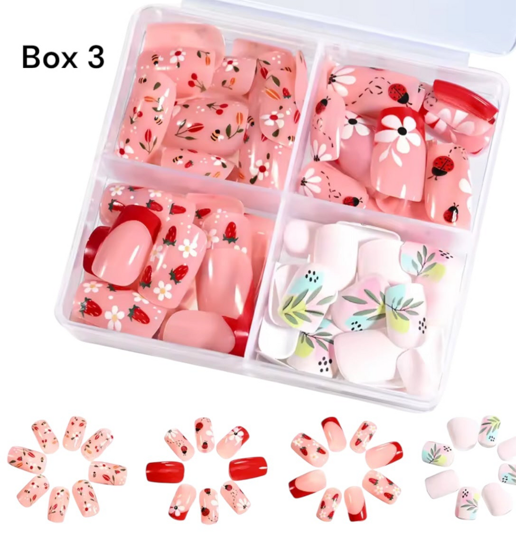 Girly press on Nails /96 pieces