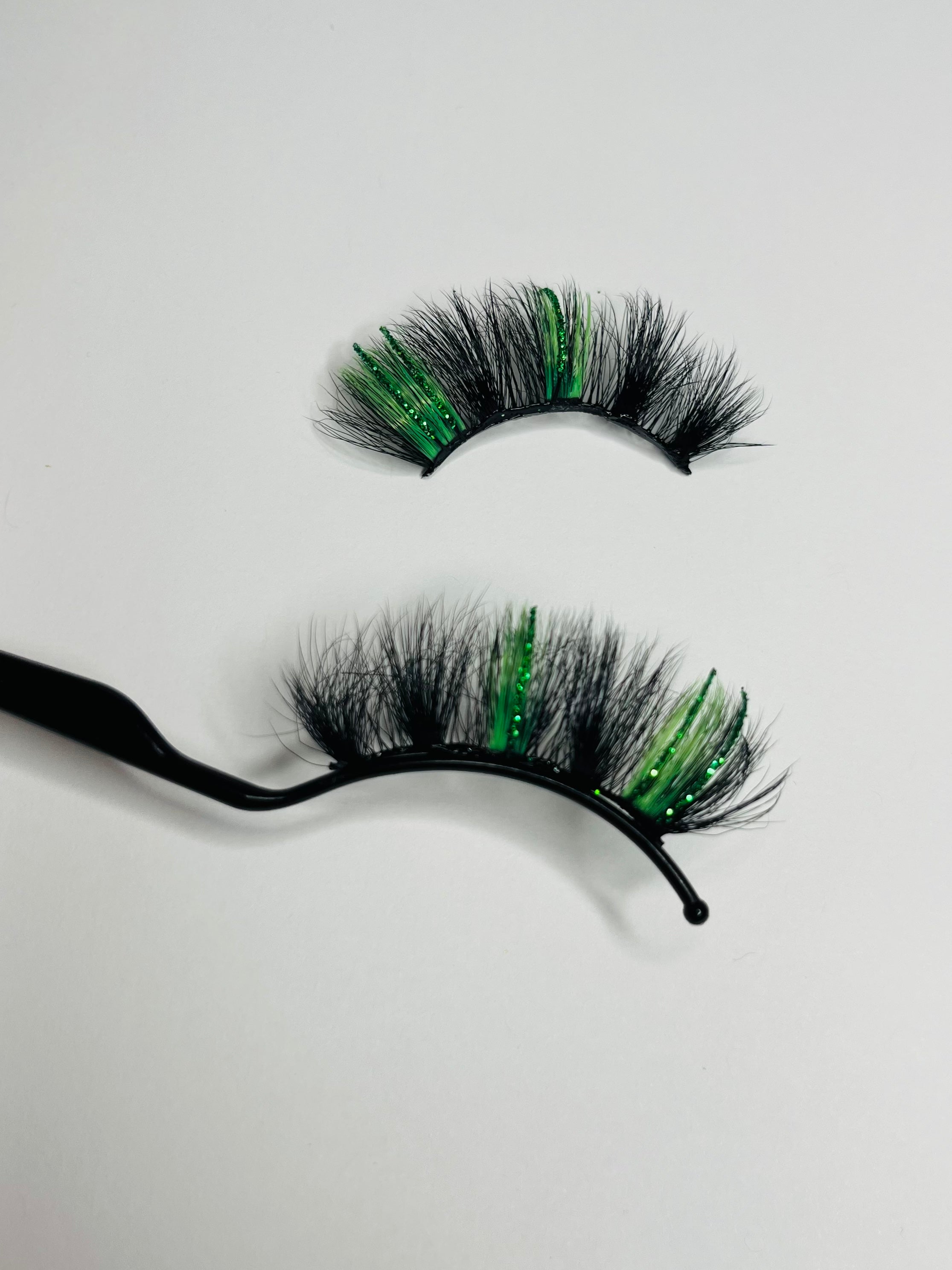 Lucky Charm Glitter & Colored Mink Lashes 5D